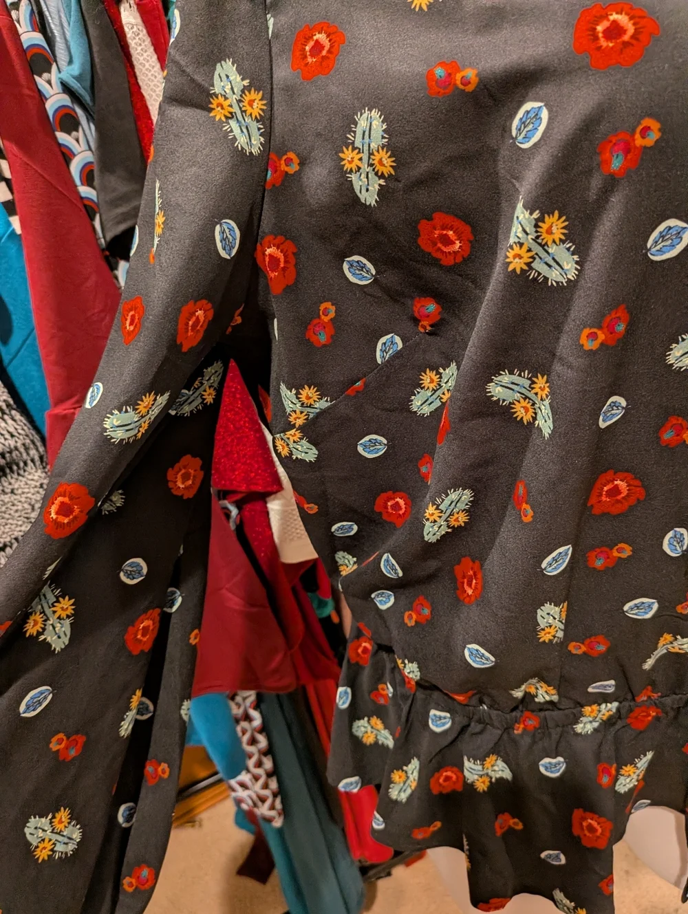 Eloquii Black Cactus & Floral Blouse - 20 - Picture 6 of 7
